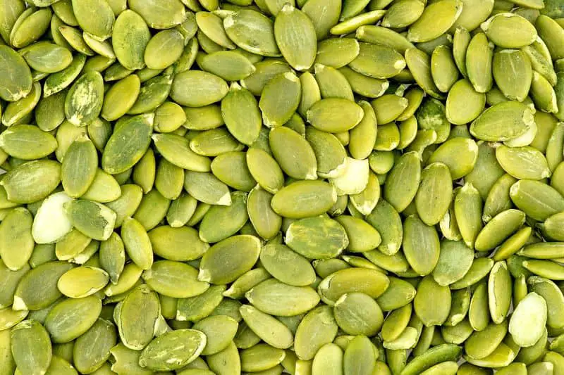 Which seeds are green in color?