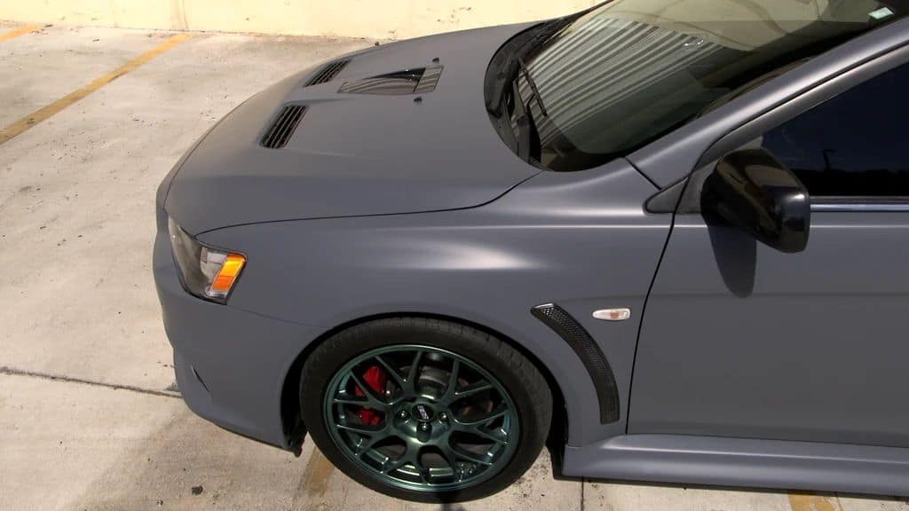 What does the color gunmetal gray look like?